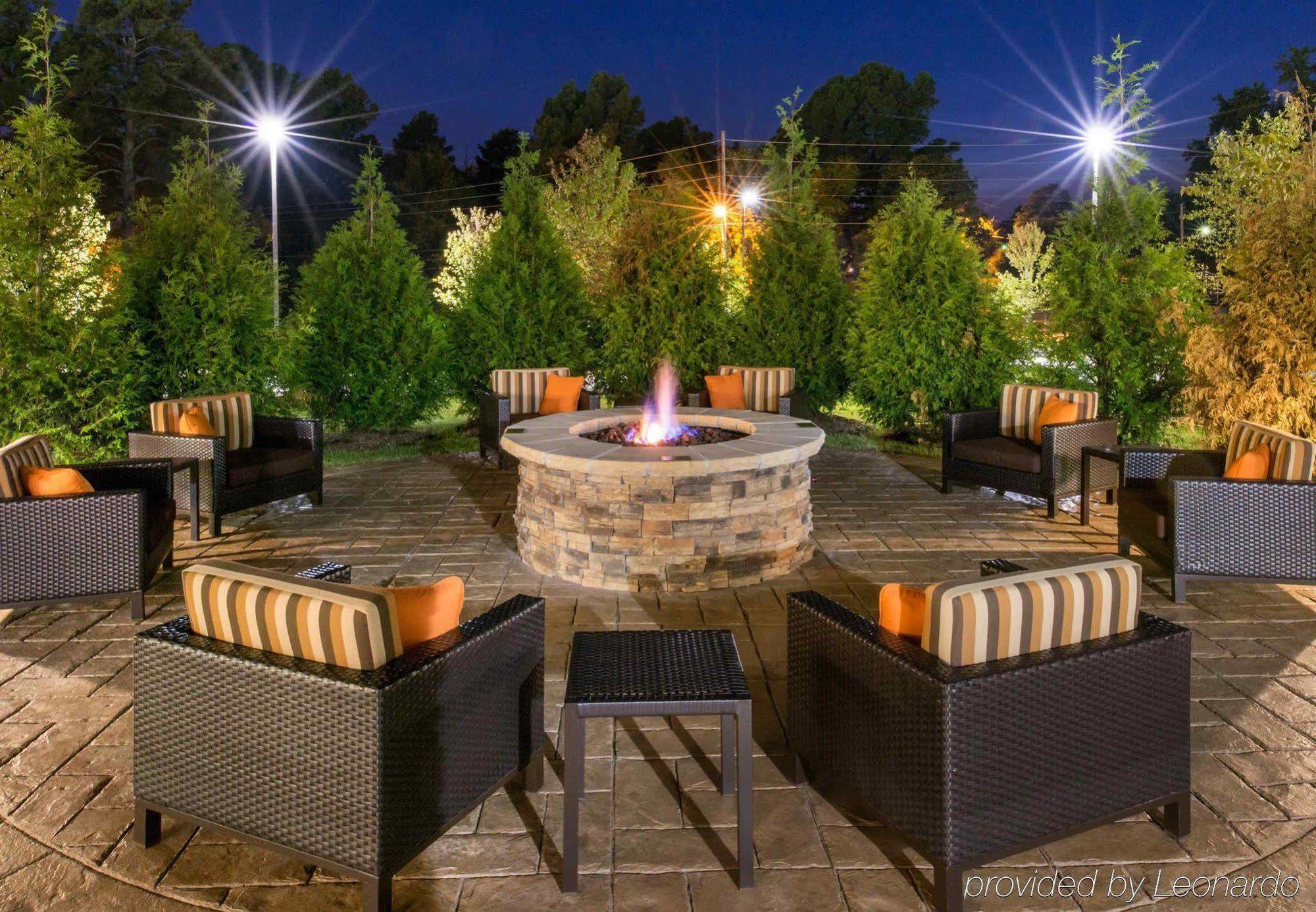 Отель Courtyard By Marriott Хот-Спрингс Экстерьер фото